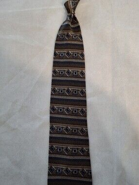 Classic Geometric Pattern Men's Tie in Brown and Navy By Chez Roffe New York